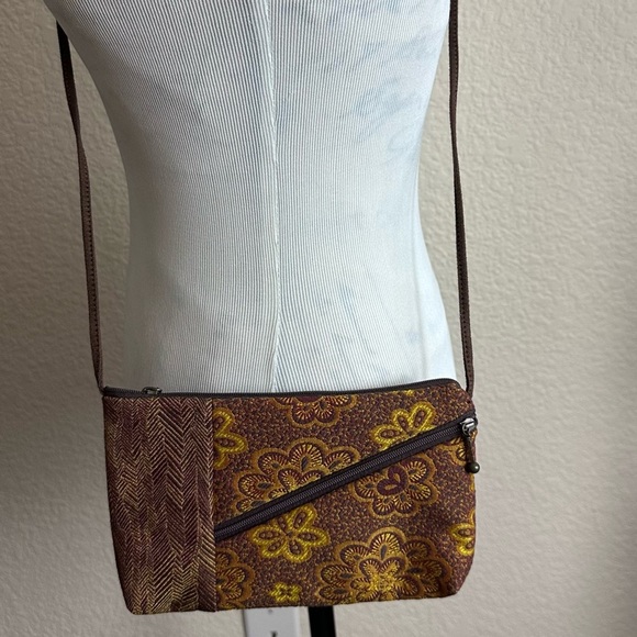 Maruca Tomboy Crossbody Bag Floral Tapestry Handbag Handmade Colorado Brand New - Picture 5 of 8
